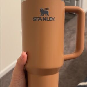 40 oz Stanley Tan Travel Cup. NO STRAW